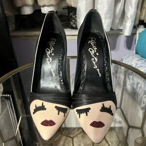 Alice + Olivia Black Pointed Toe Heels